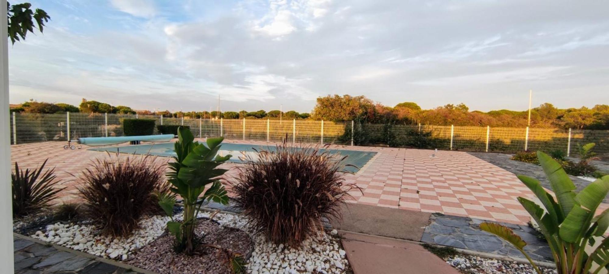 לה ברקרה Studio Avec Vue Sublime Sur L'Etang Et Les Montagnes Catalanes מראה חיצוני תמונה